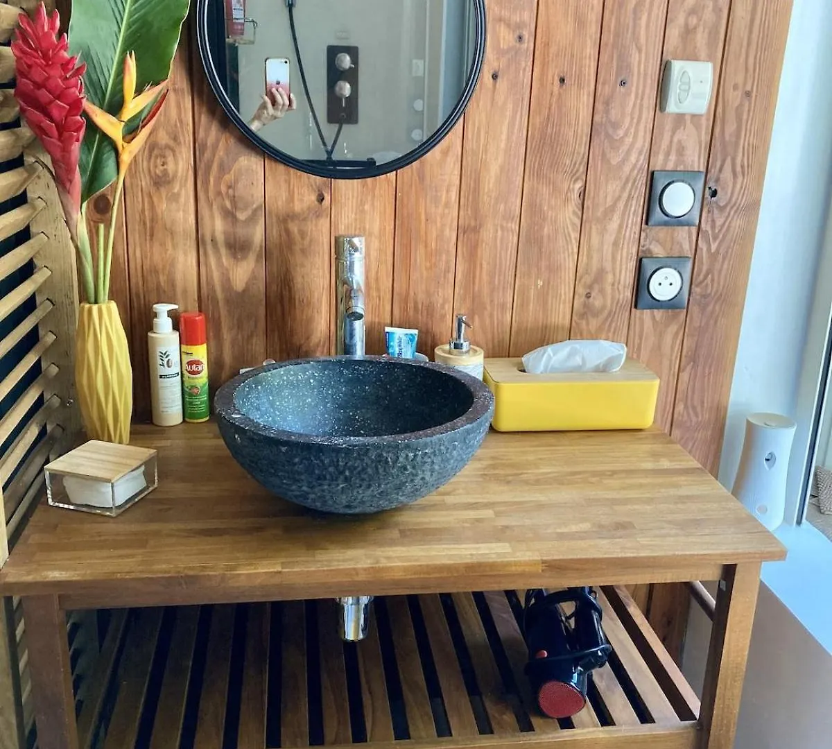 Joli T2 Au Gosier Avec Piscine Parfait Pour Couple Ou Famille, Plage A 5 Min Le Gosier  Guadalupe