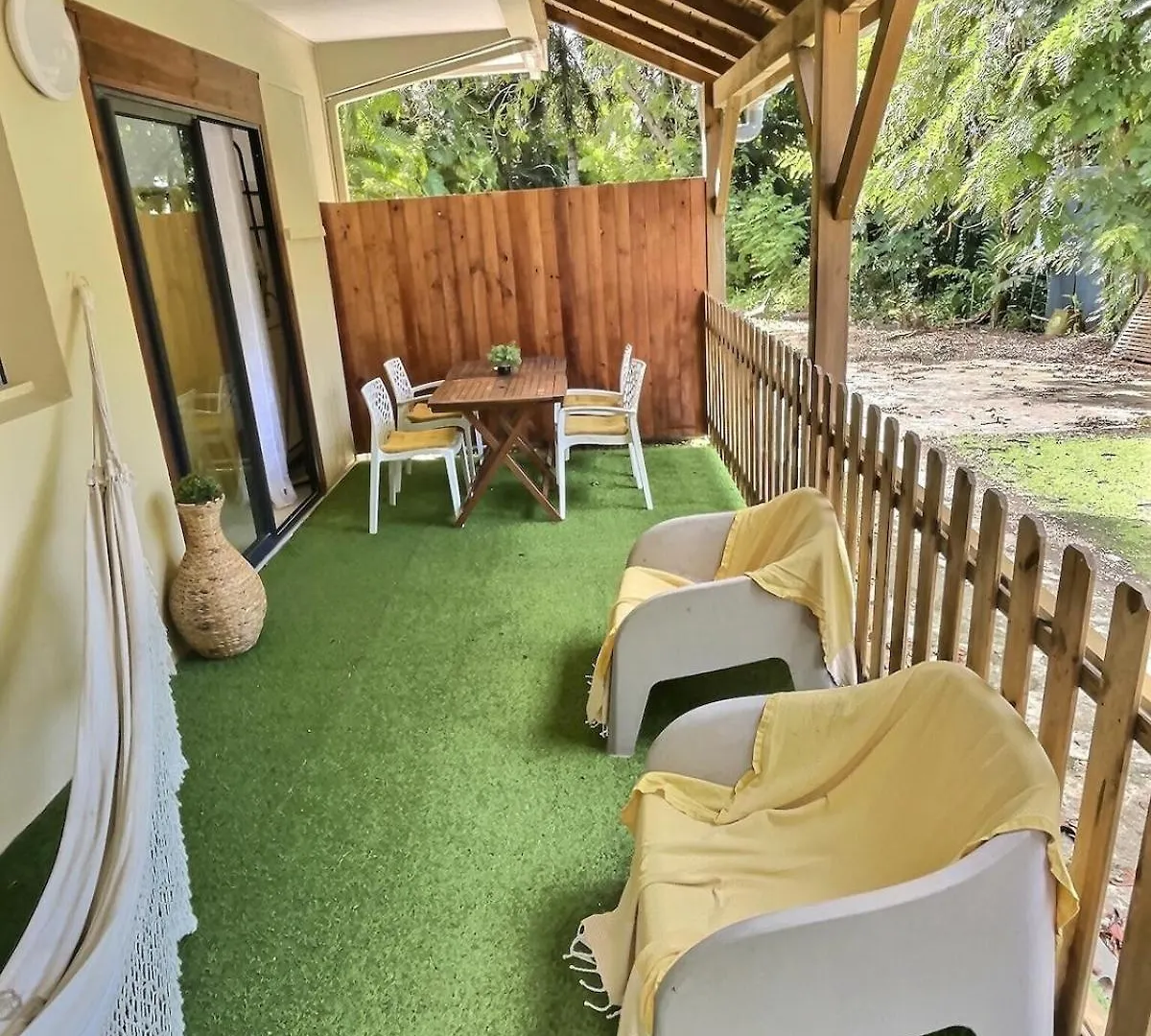 Joli T2 Au Gosier Avec Piscine Parfait Pour Couple Ou Famille, Plage A 5 Min Le Gosier  0*, Le Gosier (Grande-Terre) Guadalupe