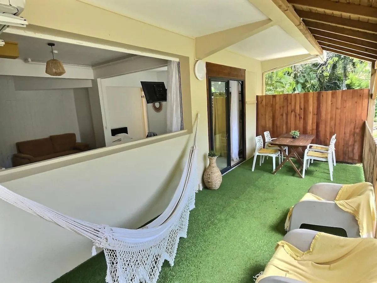 Joli T2 Au Gosier Avec Piscine Parfait Pour Couple Ou Famille, Plage A 5 Min ル・ゴジエ アパート